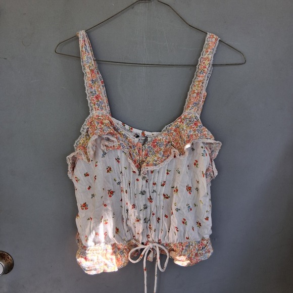American Eagle Outfitters Tops - Hippie Boho Festival Crop Top Ditsy EUC M Floral
